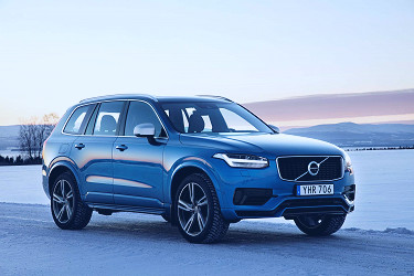 2018 Volvo XC90 plug-in hybrid SUV: bigger battery, slight range boost